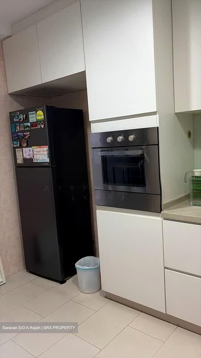Westwood Crescent (D22), Terrace #563113811
